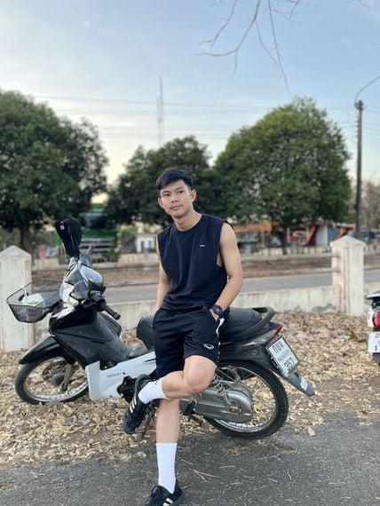 chat looking for friends