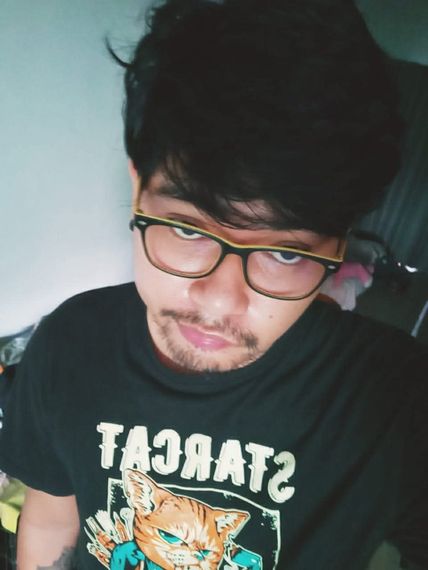chat looking for friends  from Chon Buri