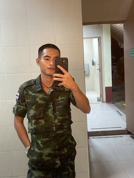 chat looking for friends