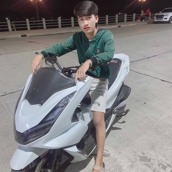 แชท แชทเปิดกล้อง  ที่อยู่ กรุงเทพมหานคร