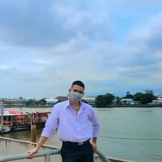 แชท โสด  ที่อยู่ กรุงเทพมหานคร