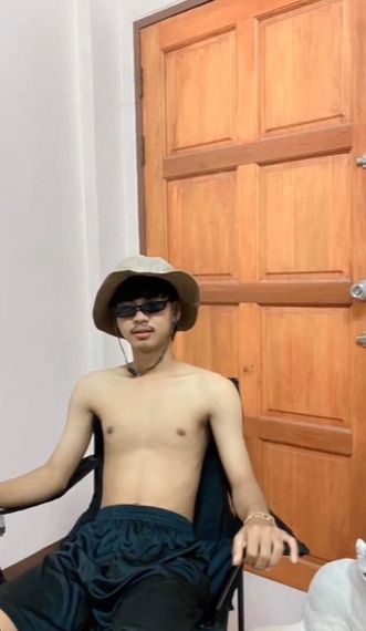 แชท หาเพื่อนคุย, หากิ๊ก 