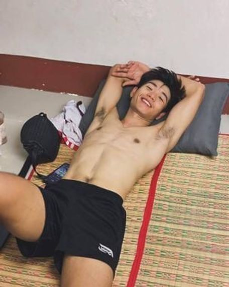 แชท หาเพื่อนคุย, โสด 