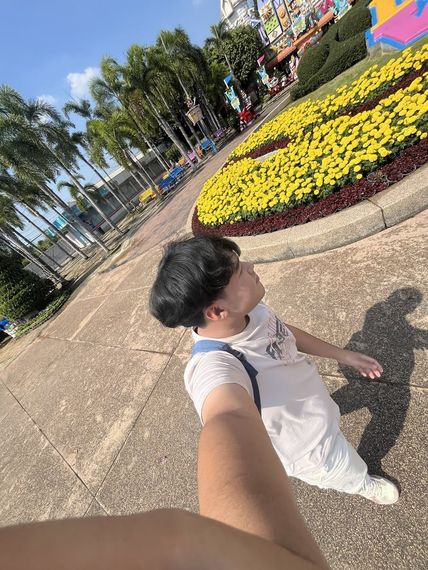 chat single  from Ang Thong