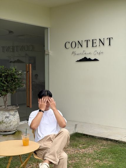 chat chat  from Nonthaburi