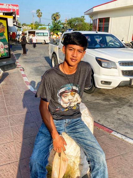 แชท หาเพื่อนคุย  ที่อยู่  ชุมพร