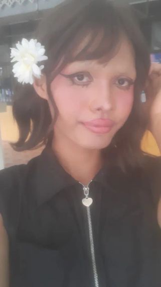 chat find love, find line friends  from Buri Ram