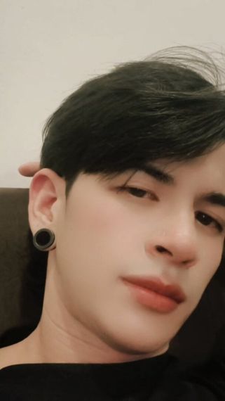 แชท หากิ๊ก, นัดเจอ  ที่อยู่  ชลบุรี