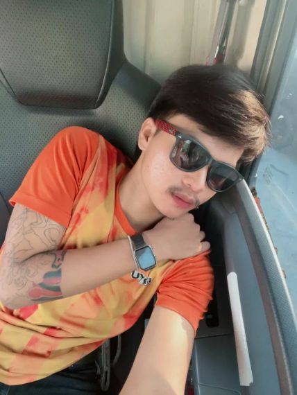 chat chat, live chat  from Samut Sakhon