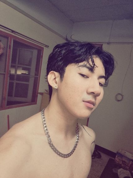 แชท หากิ๊ก, นัดเดท