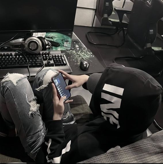 แชท หาเพื่อนคุย, หาเพื่อนเที่ยว  ที่อยู่  ชลบุรี