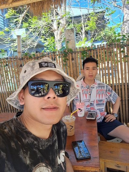 แชท หากิ๊ก, โสด 