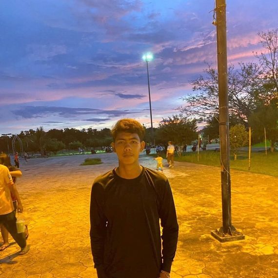 chat looking for friends from Chon Buri
