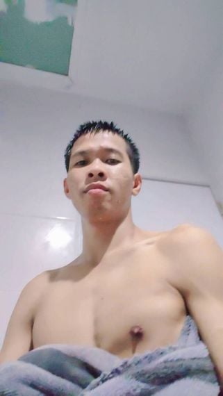 แชท หากิ๊ก, โสด ที่อยู่ ร้อยเอ็ด