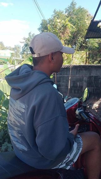 chat looking for friends  from Chon Buri