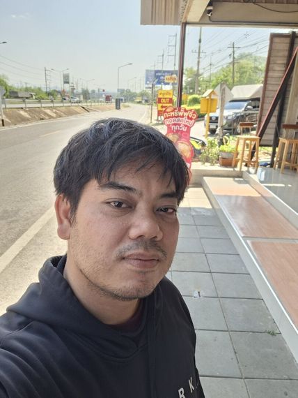 chat looking for friends  from Chon Buri