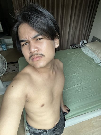 แชท หากิ๊ก, นัดเจอ  ที่อยู่ กรุงเทพมหานคร