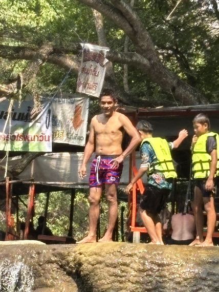 แชท หาเพื่อนคุย, หาเพื่อนเที่ยว 