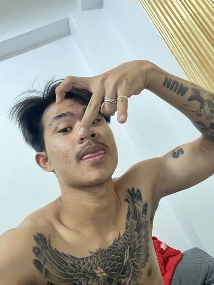 แชท แชทเปิดกล้อง