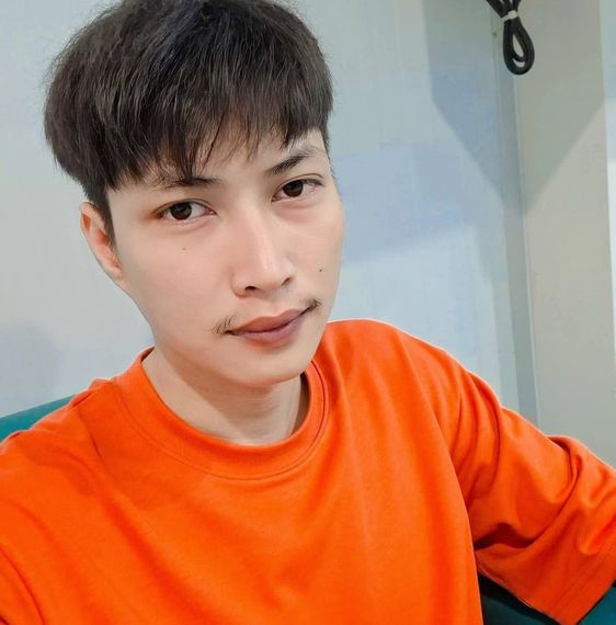 chat looking for friends  from Bangkok
