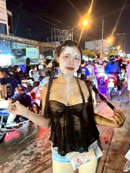 chat find love, chat from Bangkok