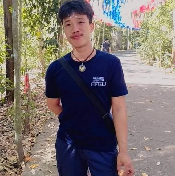 แชท หาแฟน, หากิ๊ก  ที่อยู่  สกลนคร