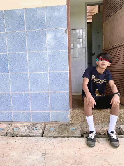 แชท หาเพื่อนคุย  ที่อยู่  สกลนคร