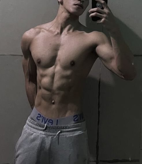 แชท หาเพื่อนคุย, โสด