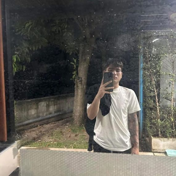 chat looking for friends  from Chon Buri