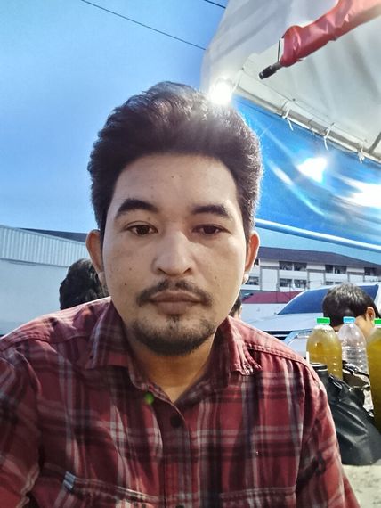 แชท หาเพื่อนคุย, หากิ๊ก  ที่อยู่  ชลบุรี