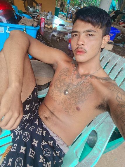 แชท หากิ๊ก, โสด  ที่อยู่  ราชบุรี