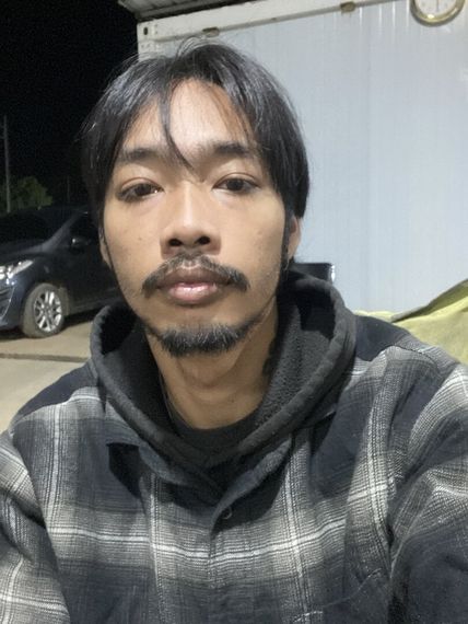 chat looking for friends  from Ratchaburi