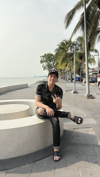 แชท หาแฟน, โสด 