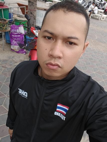 แชท โสด, นัดเจอ  ที่อยู่ กรุงเทพมหานคร