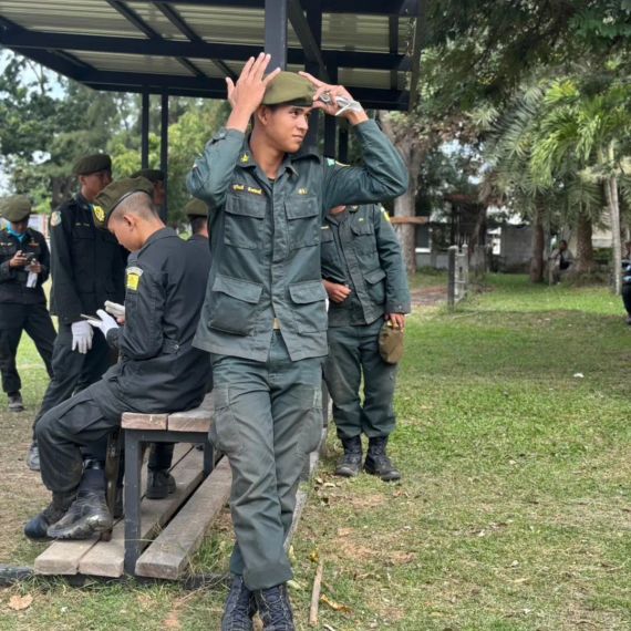 แชท หาเพื่อนคุย  ที่อยู่  สุรินทร์