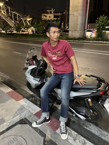 chat hangout, single 