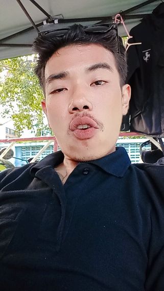 แชท หากิ๊ก, โสด  ที่อยู่ กรุงเทพมหานคร