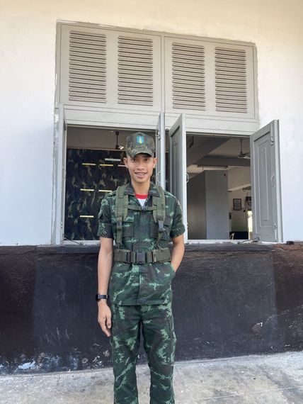 แชท หากิ๊ก  ที่อยู่ กรุงเทพมหานคร