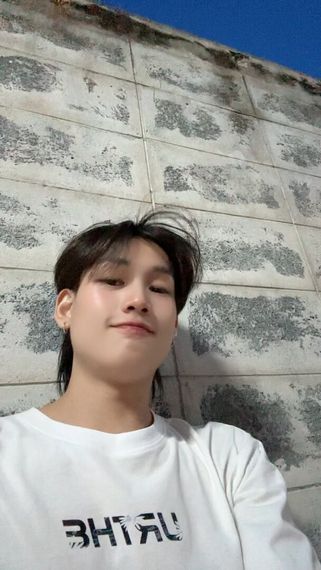chat looking for friends 