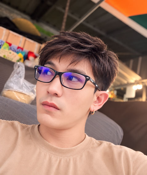 chat date  from Bangkok