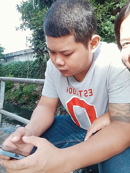 แชท หากิ๊ก, แชทสด  ที่อยู่  นนทบุรี