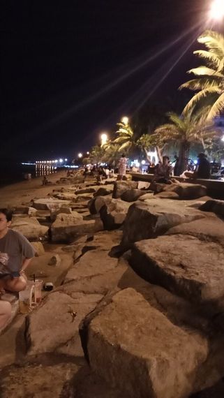 chat looking for friends 