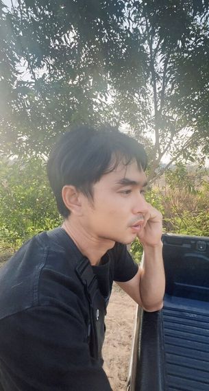 แชท หากิ๊ก, นัดเจอ