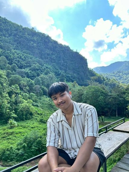 chat find love, hangout  from Bangkok