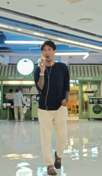 chat find love, chat  from Bangkok