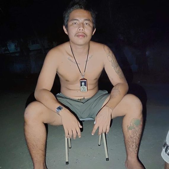 แชท หากิ๊ก, นัดเจอ  ที่อยู่ กรุงเทพมหานคร