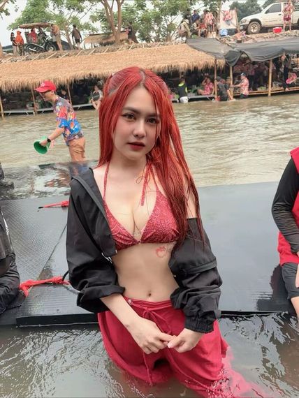 chat find love, chat  from Chiang Mai
