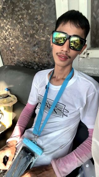 chat find love, date  from Nonthaburi