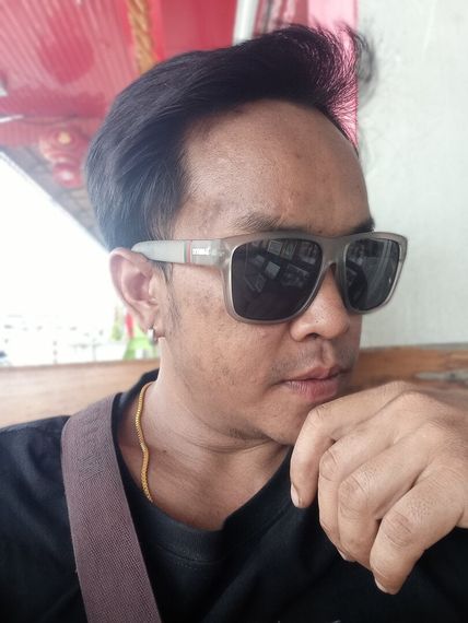 chat find love, chat  from Chiang Rai