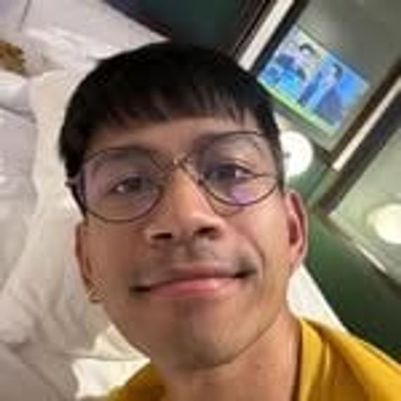chat looking for friends  from Samut Prakarn